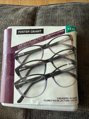 Foster Grant Three-Pack Reading Glasses in Black and Purple